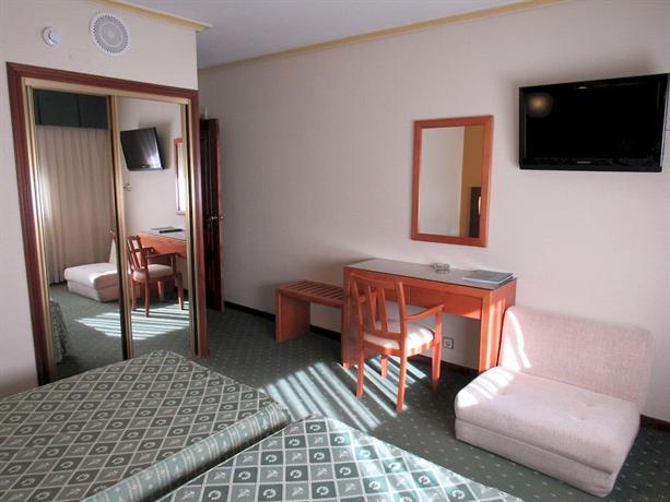 HOTELES PONTEVEDRA CENTRO: VIRGEN DEL CAMINO 115