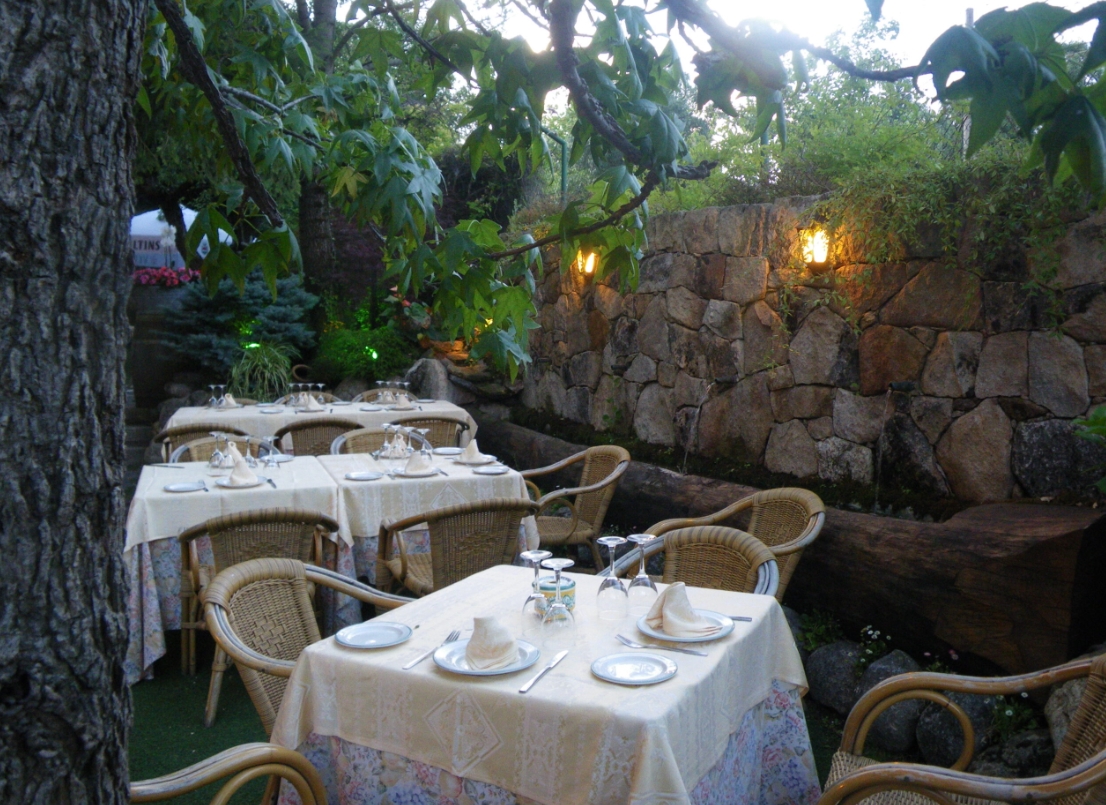El Secreto Gastronómico de Cercedilla: Hotel Restaurante Los Frutales 1