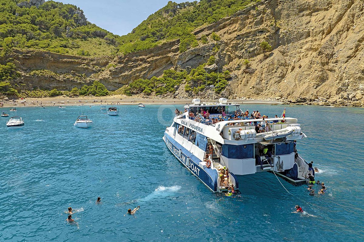 Excursiones en barco en Alcudia: o como descubrir Mallorca 1