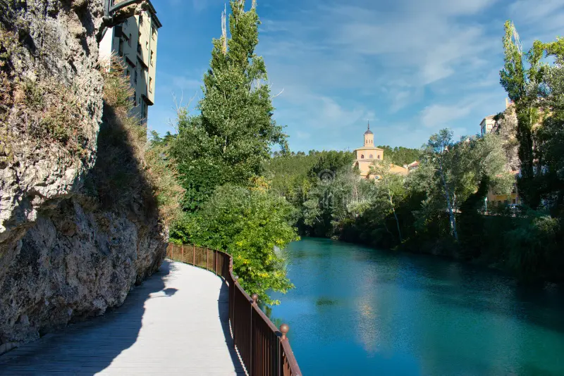 Guía de Micro-turismo en Cuenca 2 Guía de Micro-turismo en Cuenca 2